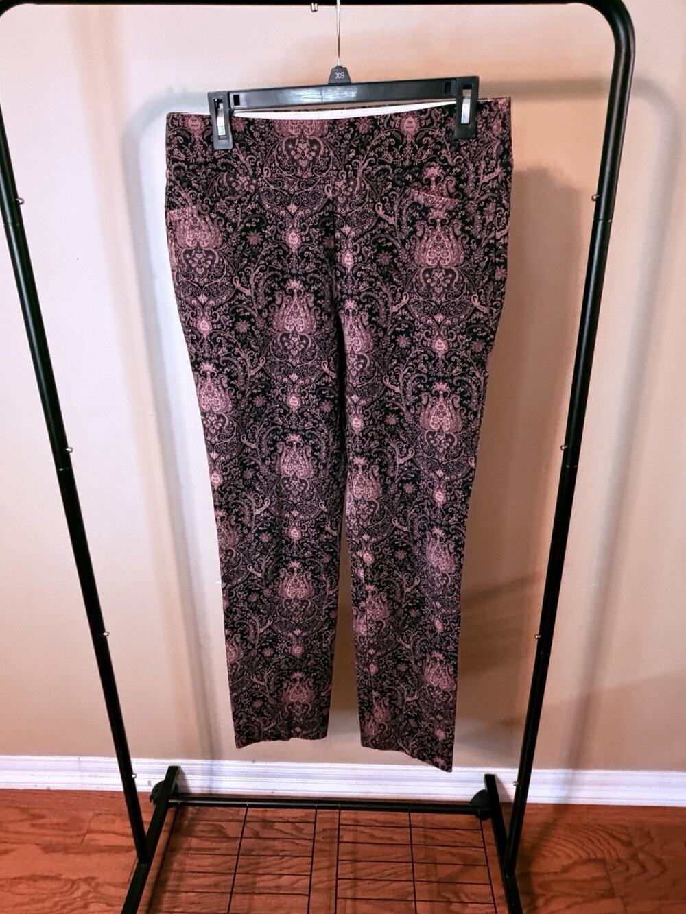 Soft Surroundings Printed Black and Purple Jeggings Size Small